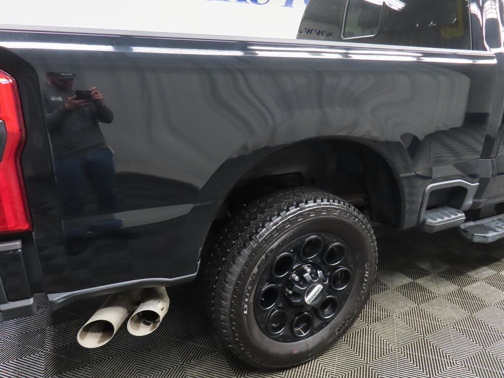 2023 Ford F-250 Super Duty 4x4 Crew Cab Lariat Fond du Lac WI