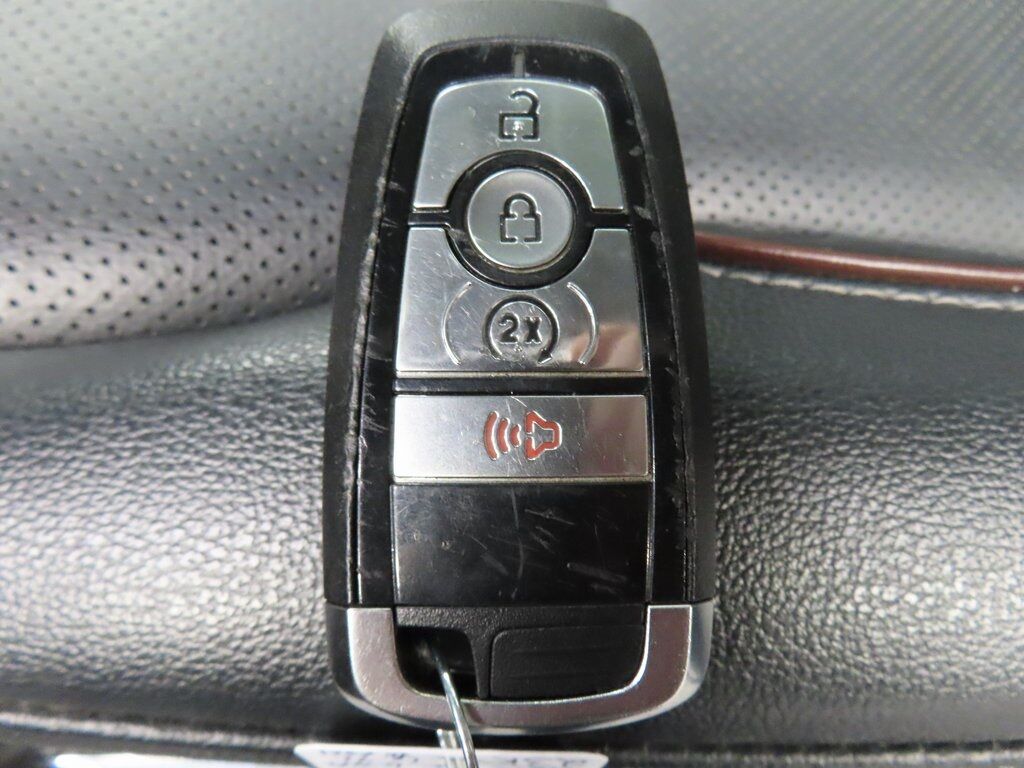 2023 Ford F-250 Super Duty 4x4 Crew Cab Lariat Fond du Lac WI