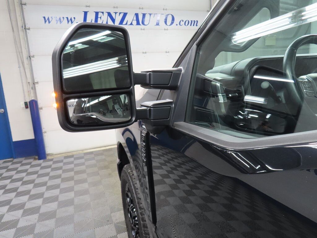 2023 Ford F-250 Super Duty 4x4 Crew Cab Lariat Fond du Lac WI