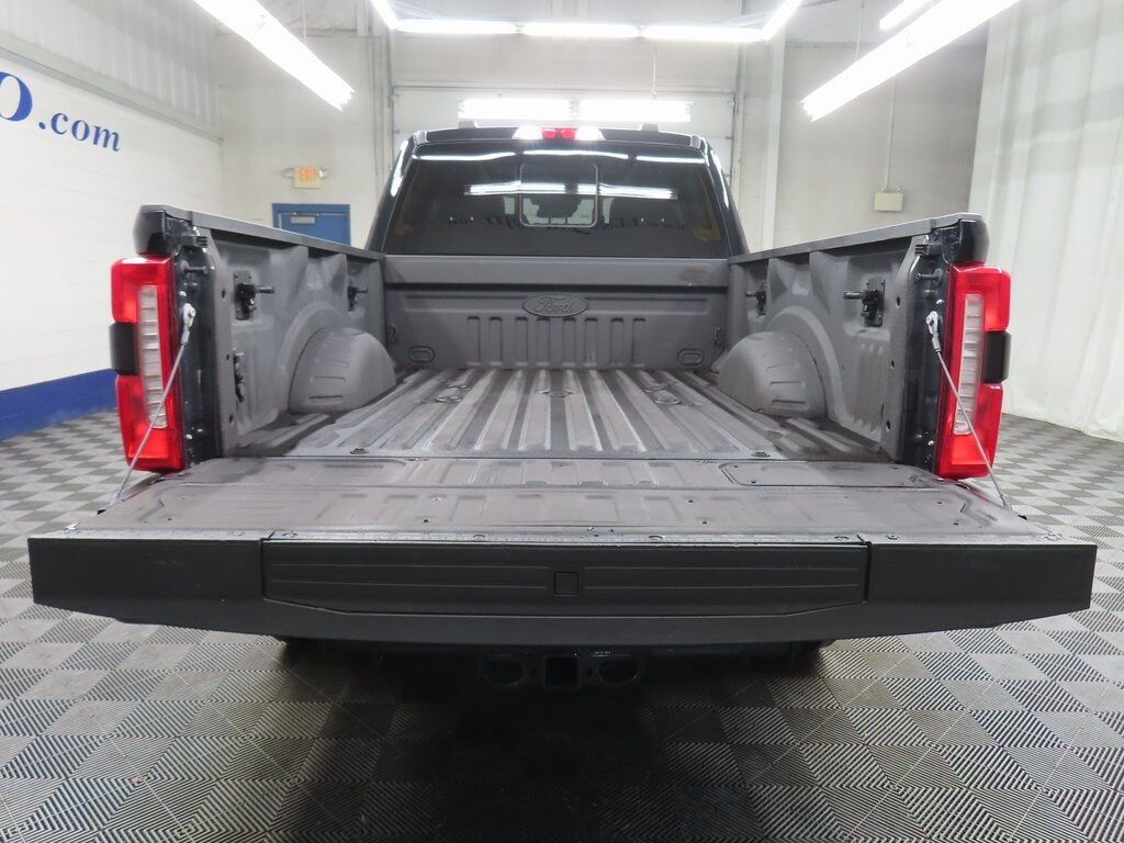 2023 Ford F-250 Super Duty 4x4 Crew Cab Lariat Fond du Lac WI