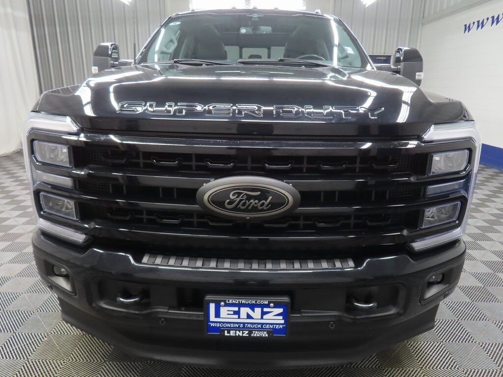 2023 Ford F-250 Super Duty 4x4 Crew Cab Lariat Fond du Lac WI
