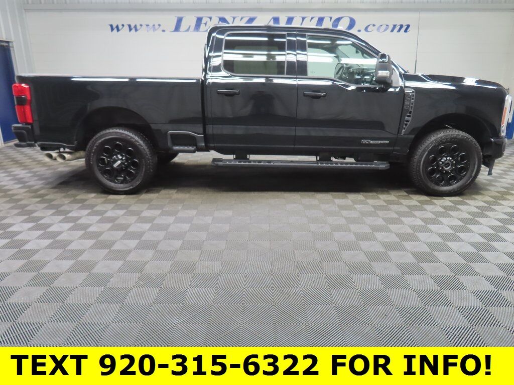 2023 Ford F-250 Super Duty 4x4 Crew Cab Lariat Fond du Lac WI