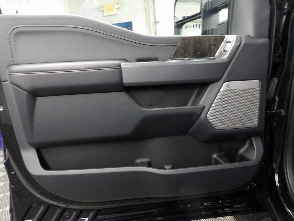 2023 Ford F-250 Super Duty 4x4 Crew Cab Lariat Fond du Lac WI