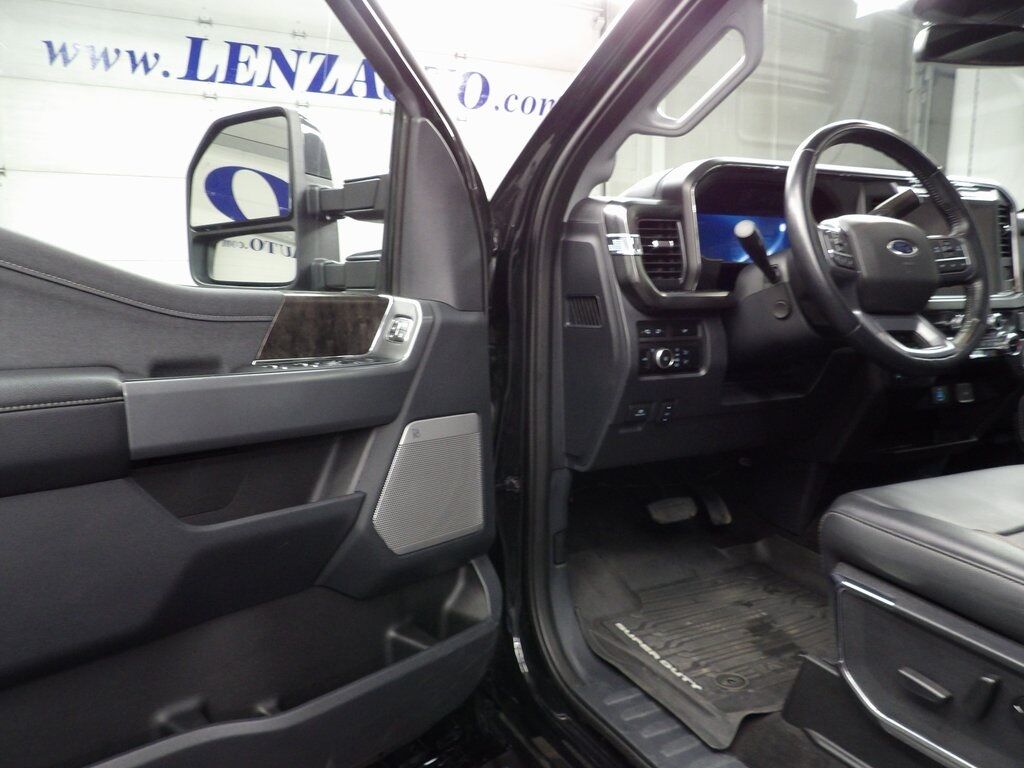 2023 Ford F-250 Super Duty 4x4 Crew Cab Lariat Fond du Lac WI