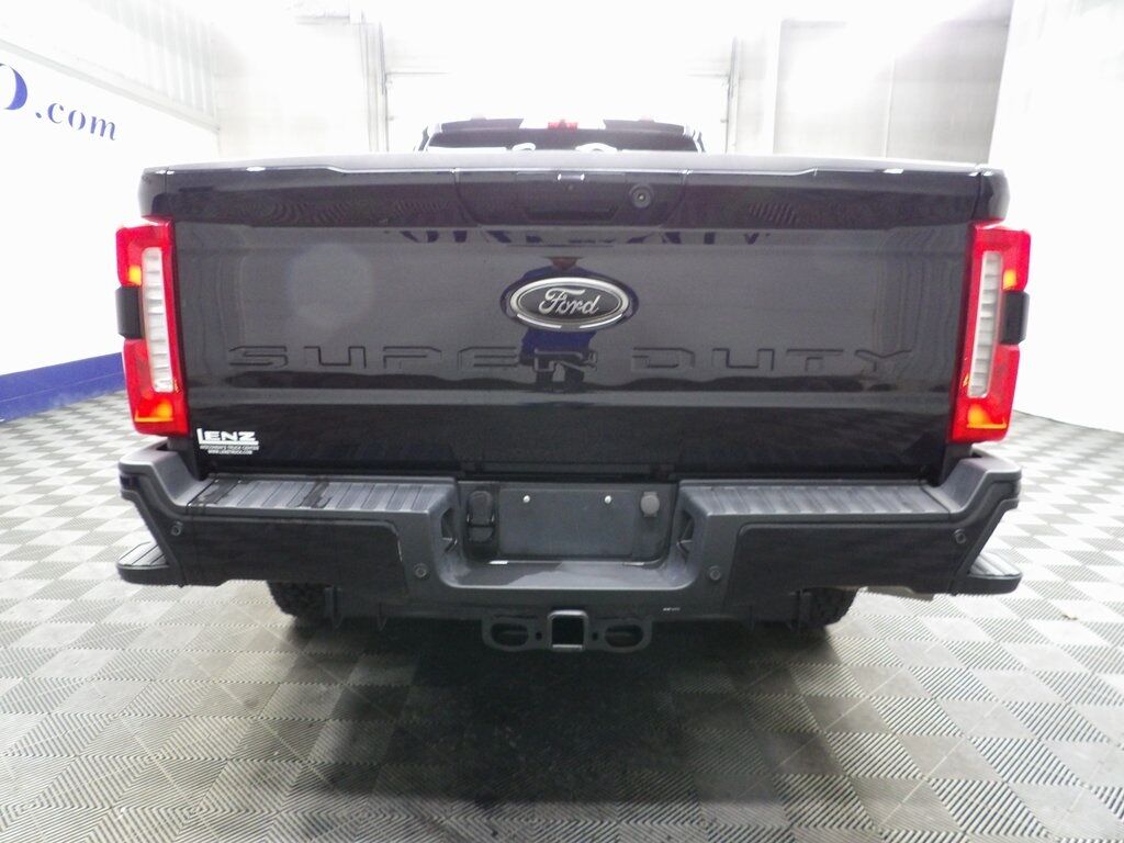 2023 Ford F-250 Super Duty 4x4 Crew Cab Lariat Fond du Lac WI