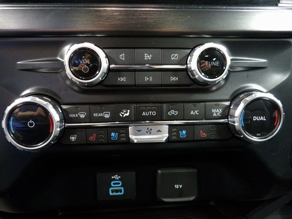 2023 Ford F-250 Super Duty 4x4 Crew Cab Lariat Fond du Lac WI