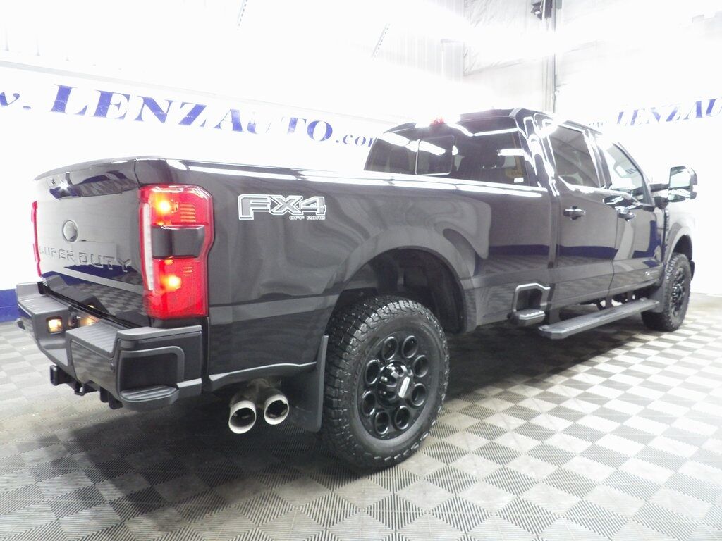 2023 Ford F-250 Super Duty 4x4 Crew Cab Lariat Fond du Lac WI