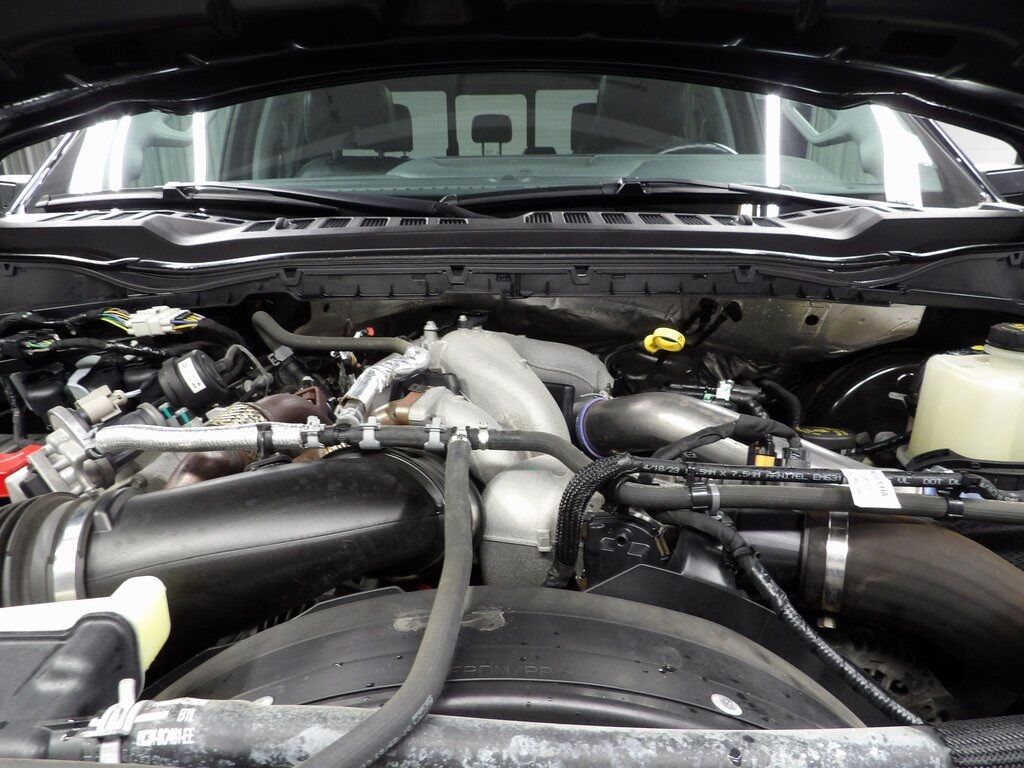 2023 Ford F-250 Super Duty 4x4 Crew Cab Lariat Fond du Lac WI