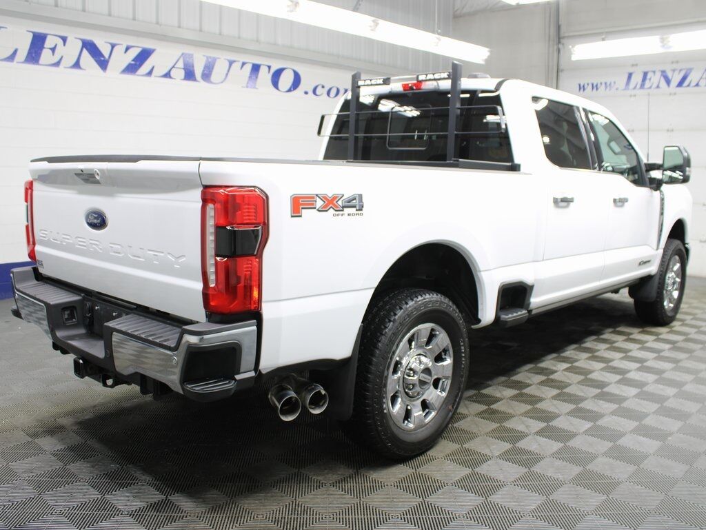 2023 Ford F-250 Super Duty 4x4 Crew Cab Lariat Fond du Lac WI