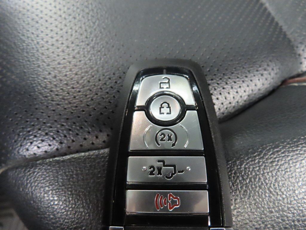 2023 Ford F-250 Super Duty 4x4 Crew Cab Lariat Fond du Lac WI