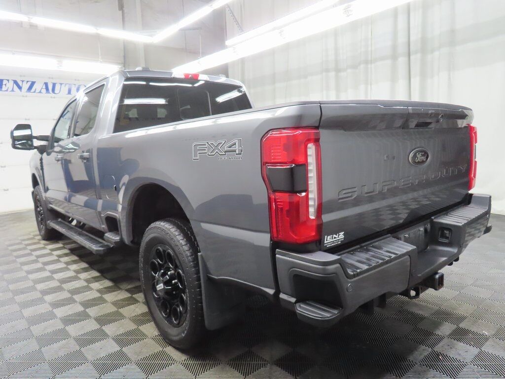 2023 Ford F-250 Super Duty 4x4 Crew Cab Lariat Fond du Lac WI