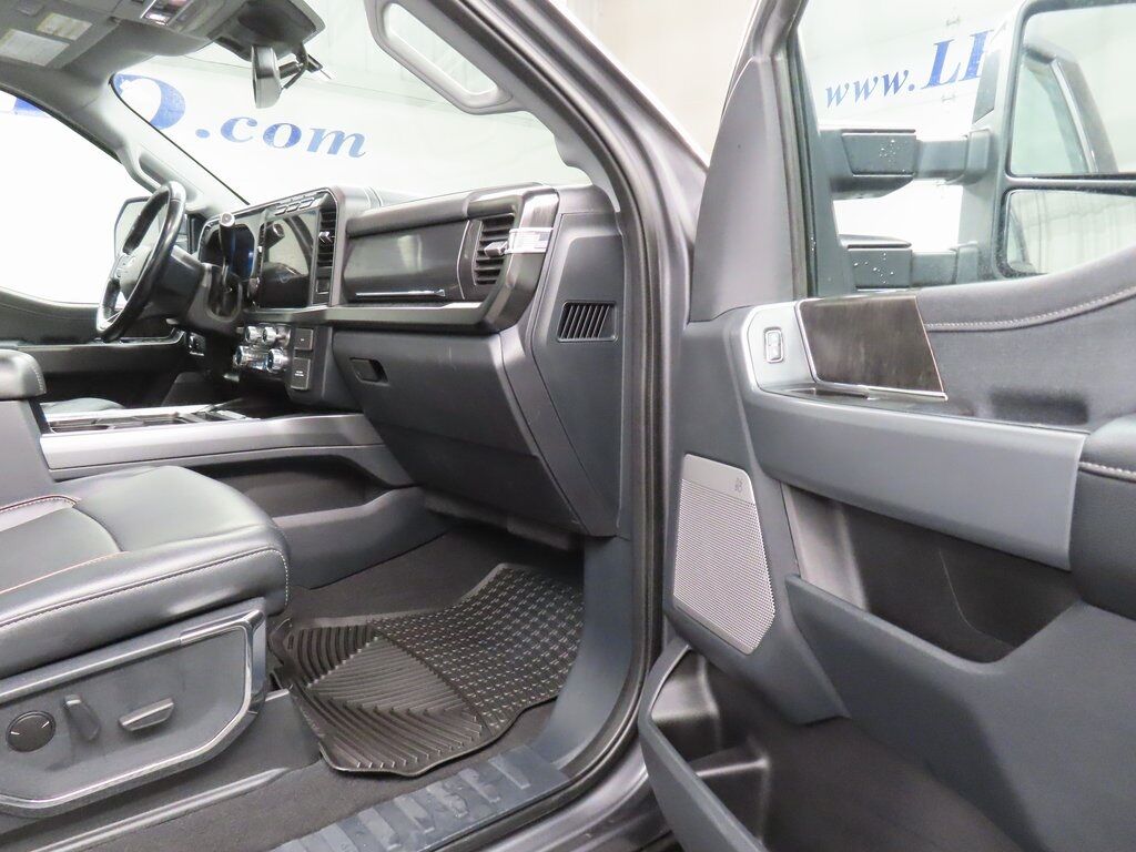 2023 Ford F-250 Super Duty 4x4 Crew Cab Lariat Fond du Lac WI