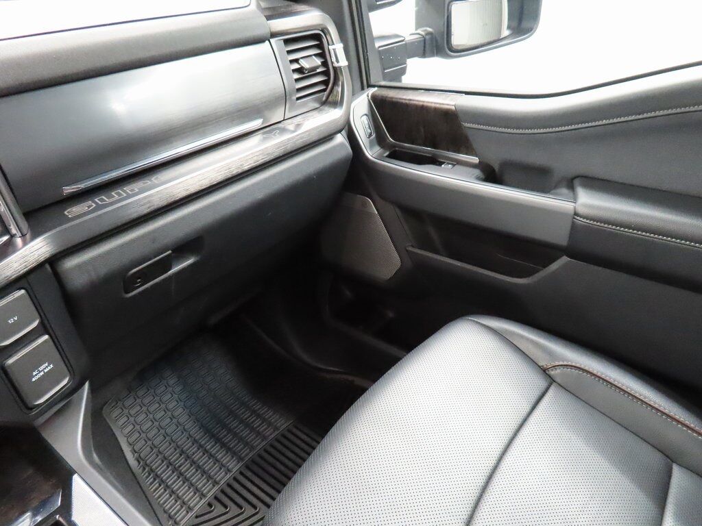 2023 Ford F-250 Super Duty 4x4 Crew Cab Lariat Fond du Lac WI