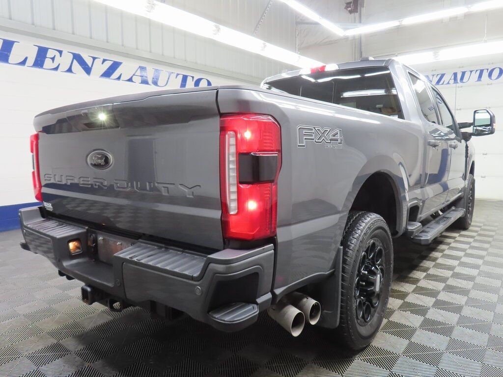 2023 Ford F-250 Super Duty 4x4 Crew Cab Lariat Fond du Lac WI