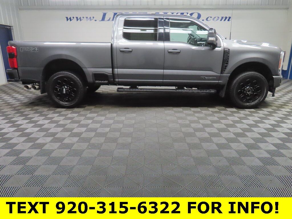 2023 Ford F-250 Super Duty 4x4 Crew Cab Lariat Fond du Lac WI