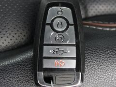 2023 Ford F-250 Super Duty 4x4 Crew Cab Lariat Fond du Lac WI
