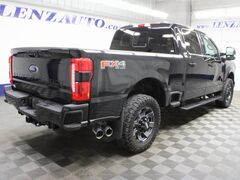 2023 Ford F-250 Super Duty 4x4 Crew Cab Lariat Fond du Lac WI