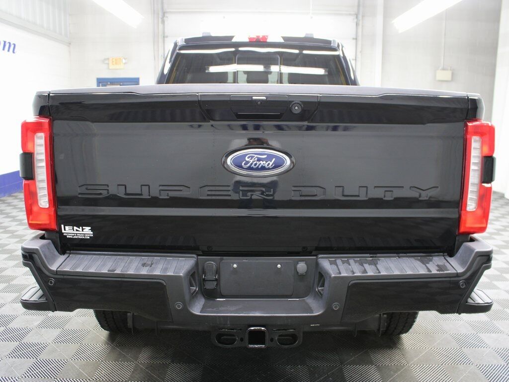 2023 Ford F-250 Super Duty 4x4 Crew Cab Lariat Fond du Lac WI