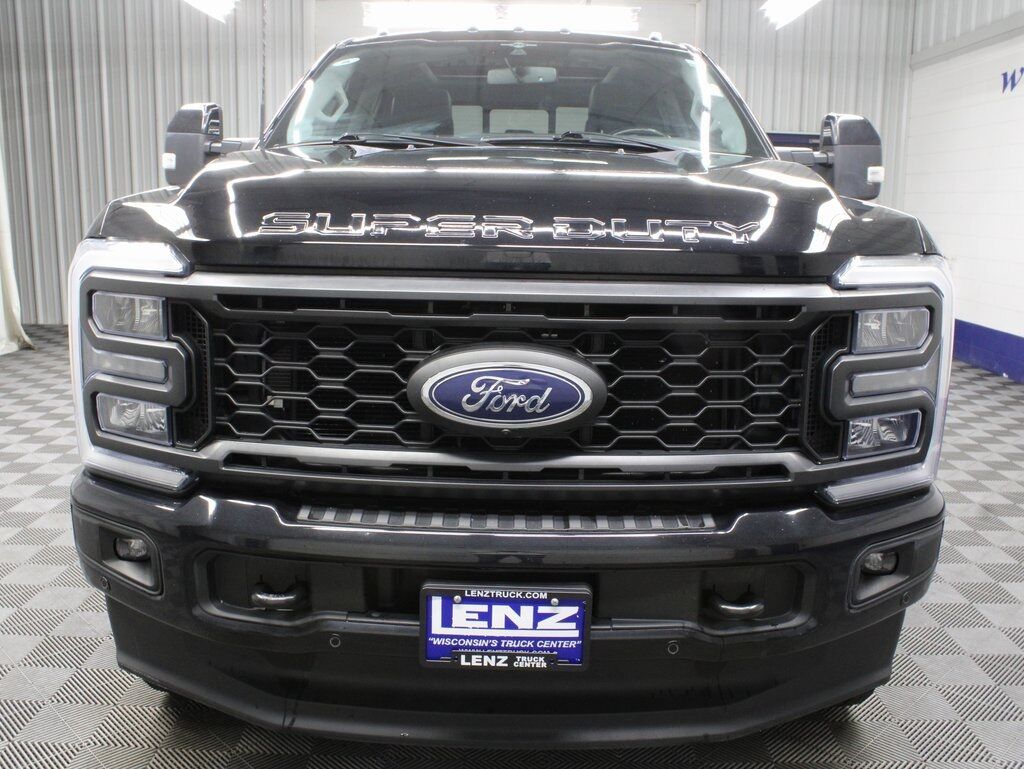 2023 Ford F-250 Super Duty 4x4 Crew Cab Lariat Fond du Lac WI