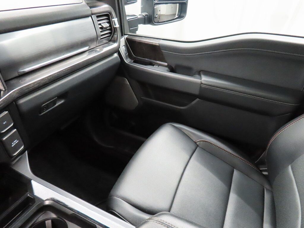 2023 Ford F-250 Super Duty 4x4 Crew Cab Lariat Fond du Lac WI