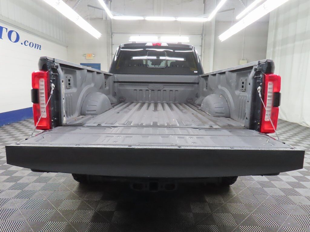2023 Ford F-250 Super Duty 4x4 Crew Cab Lariat Fond du Lac WI