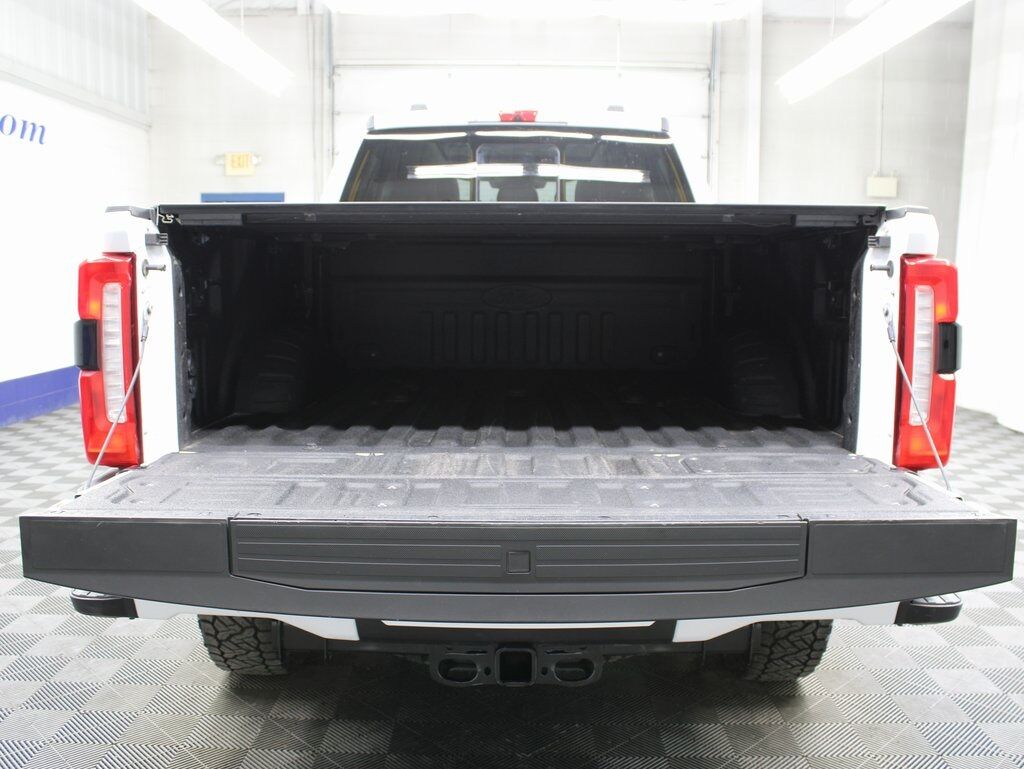 2023 Ford F-250 Super Duty 4x4 Crew Cab Lariat Fond du Lac WI