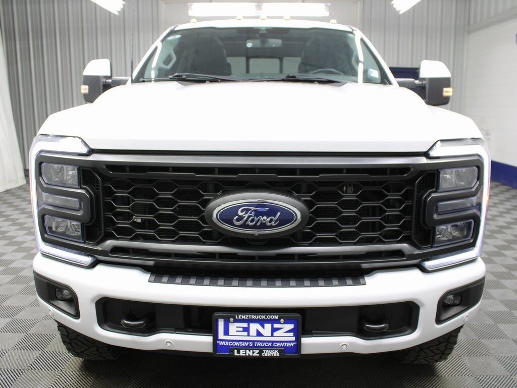 2023 Ford F-250 Super Duty 4x4 Crew Cab Lariat Fond du Lac WI