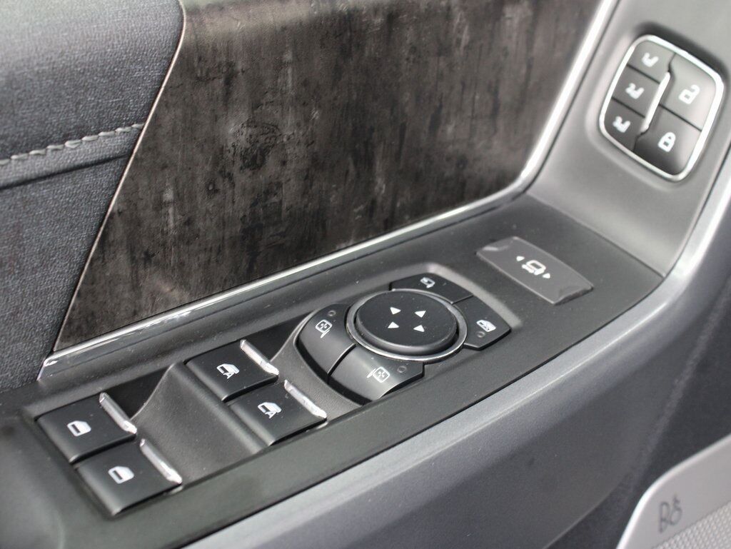 2023 Ford F-250 Super Duty 4x4 Crew Cab Lariat Fond du Lac WI