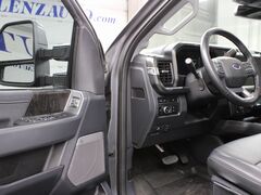 2023 Ford F-250 Super Duty 4x4 Crew Cab Lariat Fond du Lac WI