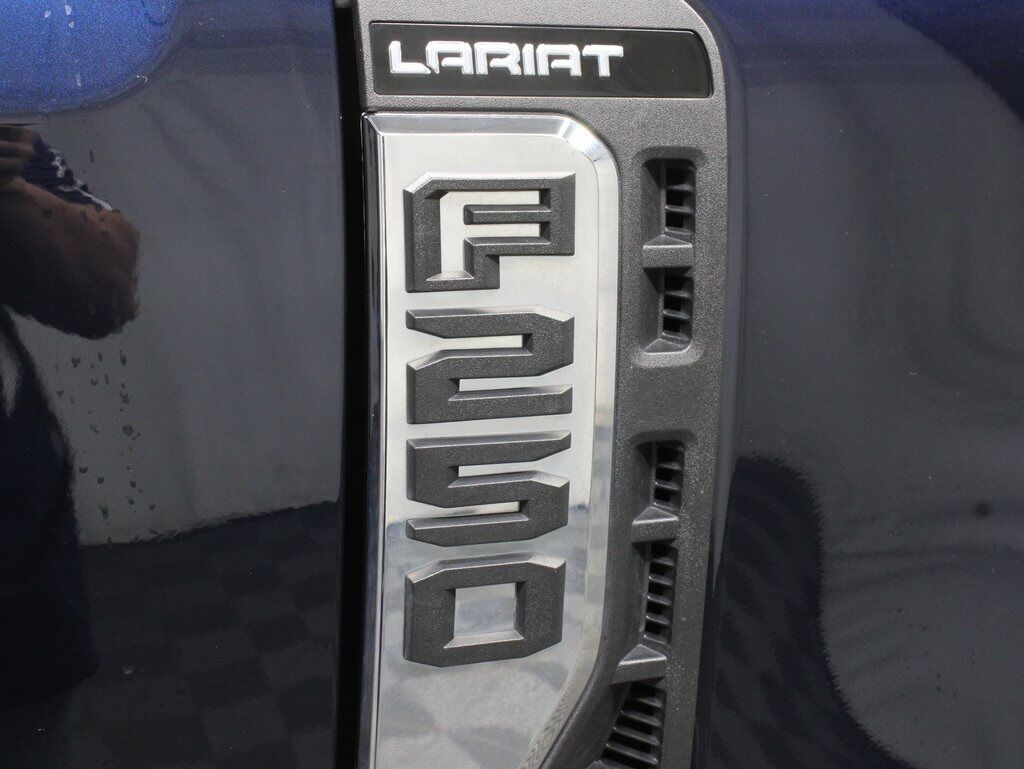 2023 Ford F-250 Super Duty 4x4 Crew Cab Lariat Fond du Lac WI