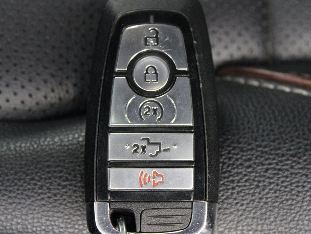 2023 Ford F-250 Super Duty 4x4 Crew Cab Lariat Fond du Lac WI
