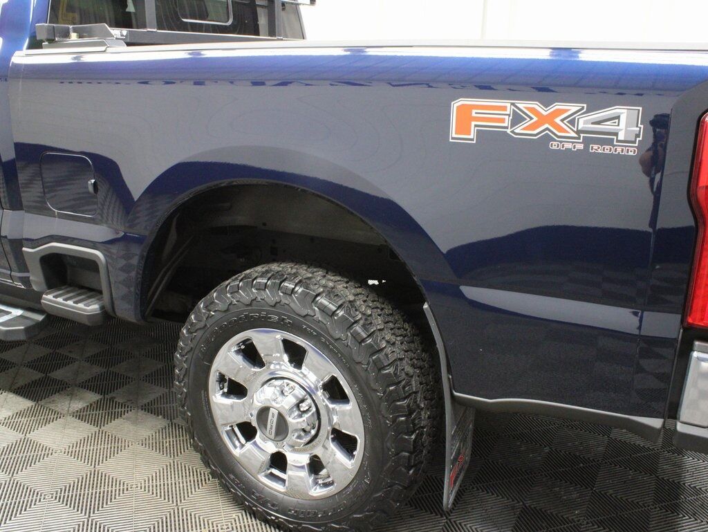 2023 Ford F-250 Super Duty 4x4 Crew Cab Lariat Fond du Lac WI