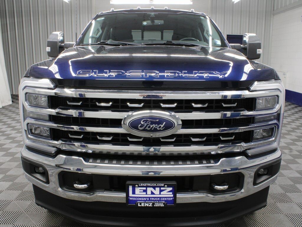 2023 Ford F-250 Super Duty 4x4 Crew Cab Lariat Fond du Lac WI