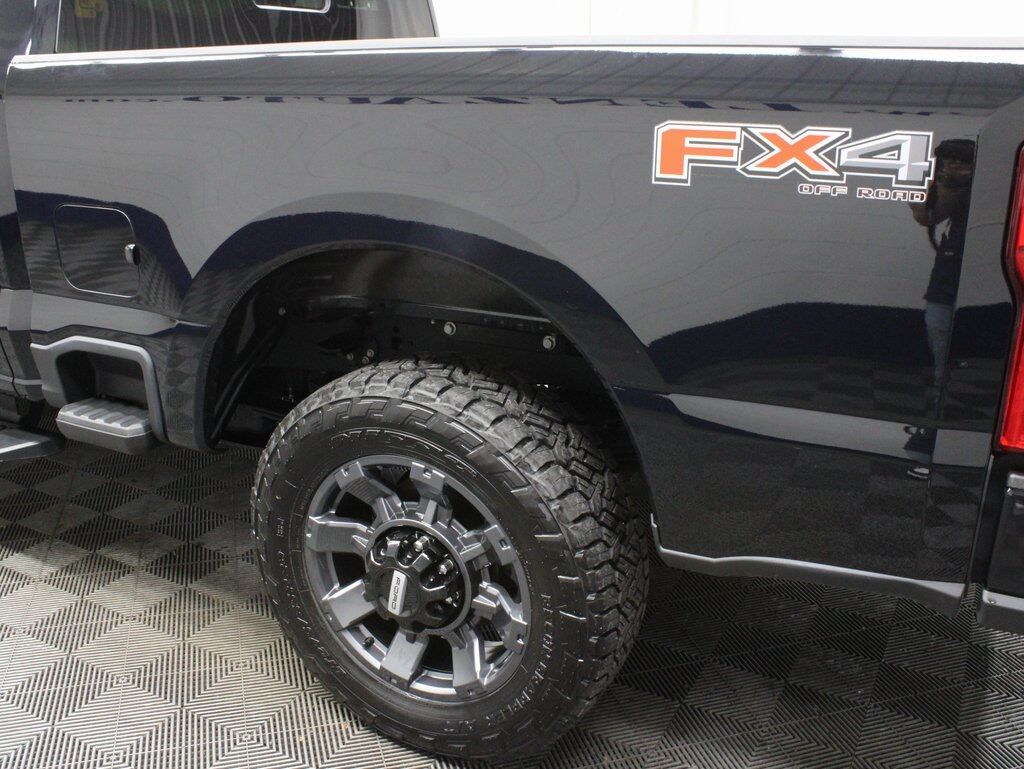 2023 Ford F-250 Super Duty 4x4 Crew Cab Lariat Fond du Lac WI