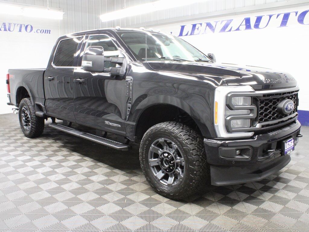 2023 Ford F-250 Super Duty 4x4 Crew Cab Lariat Fond du Lac WI