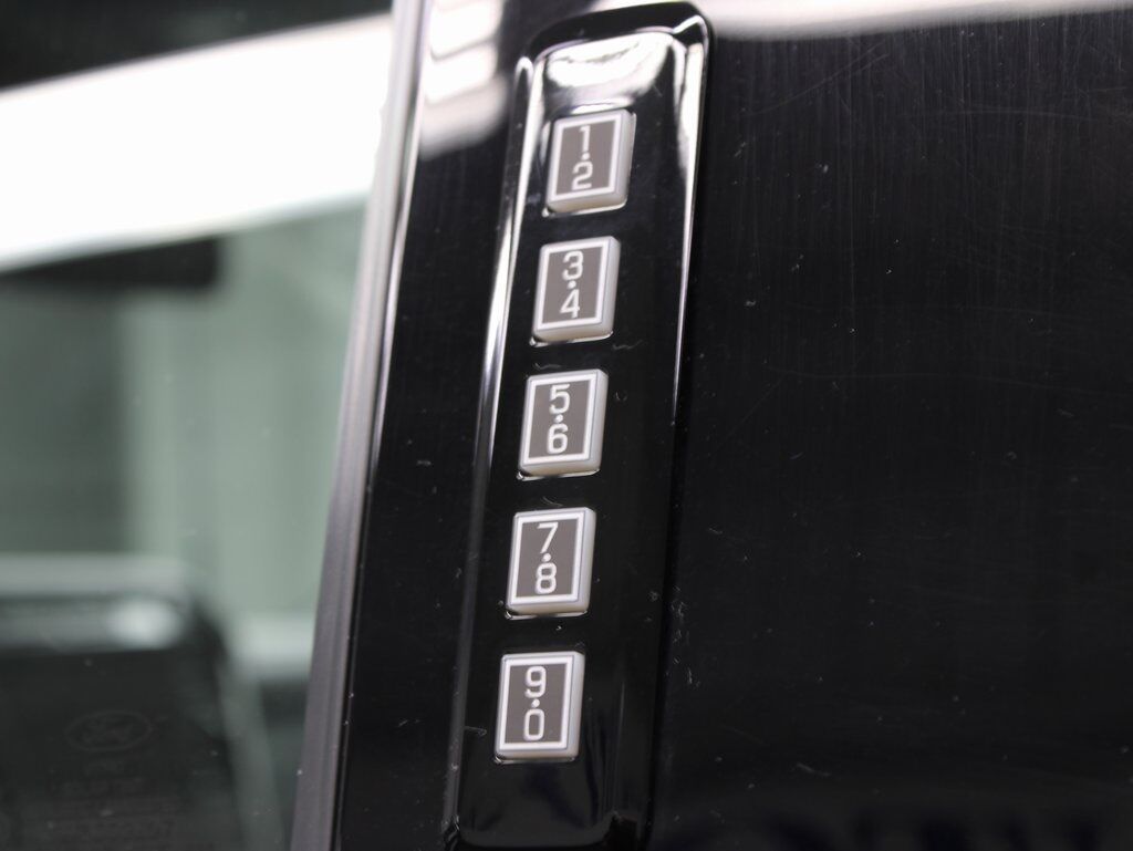 2023 Ford F-250 Super Duty 4x4 Crew Cab Lariat Fond du Lac WI