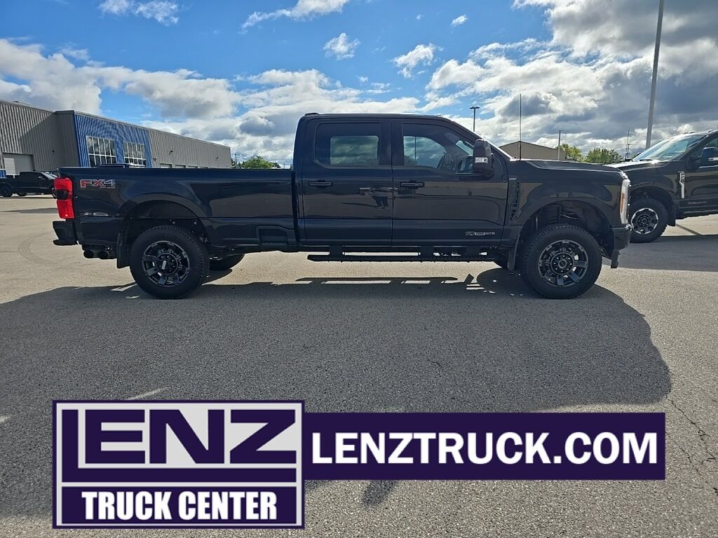 2023 Ford F-250 Super Duty 4x4 Crew Cab Lariat
