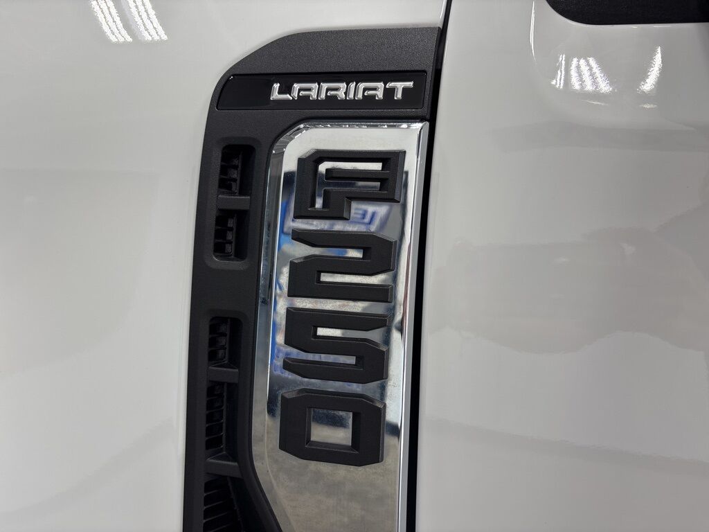 2023 Ford F-250 Super Duty 4x4 Crew Cab Lariat Minocqua WI