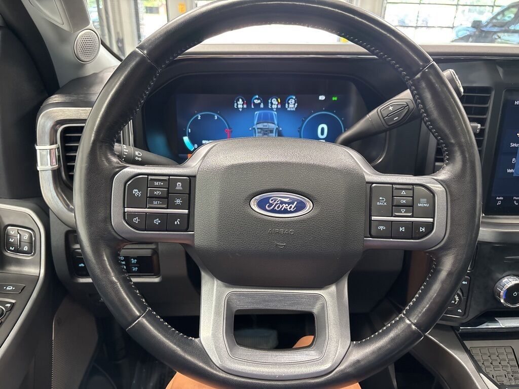 2023 Ford F-250 Super Duty 4x4 Crew Cab Lariat Minocqua WI