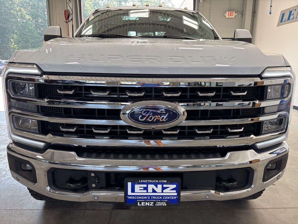2023 Ford F-250 Super Duty 4x4 Crew Cab Lariat Minocqua WI