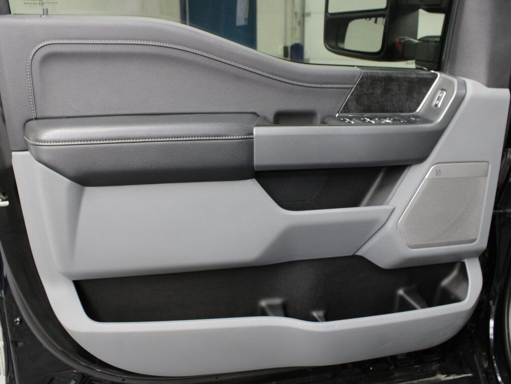 2023 Ford F-250 Super Duty 4x4 Crew Cab XLT Fond du Lac WI