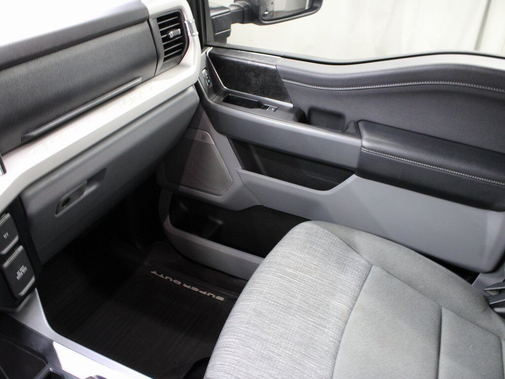 2023 Ford F-250 Super Duty 4x4 Crew Cab XLT Fond du Lac WI