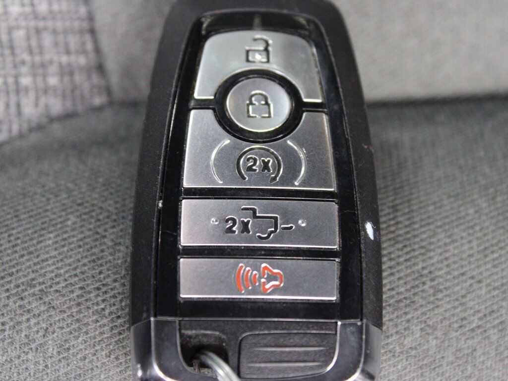 2023 Ford F-250 Super Duty 4x4 Crew Cab XLT Fond du Lac WI