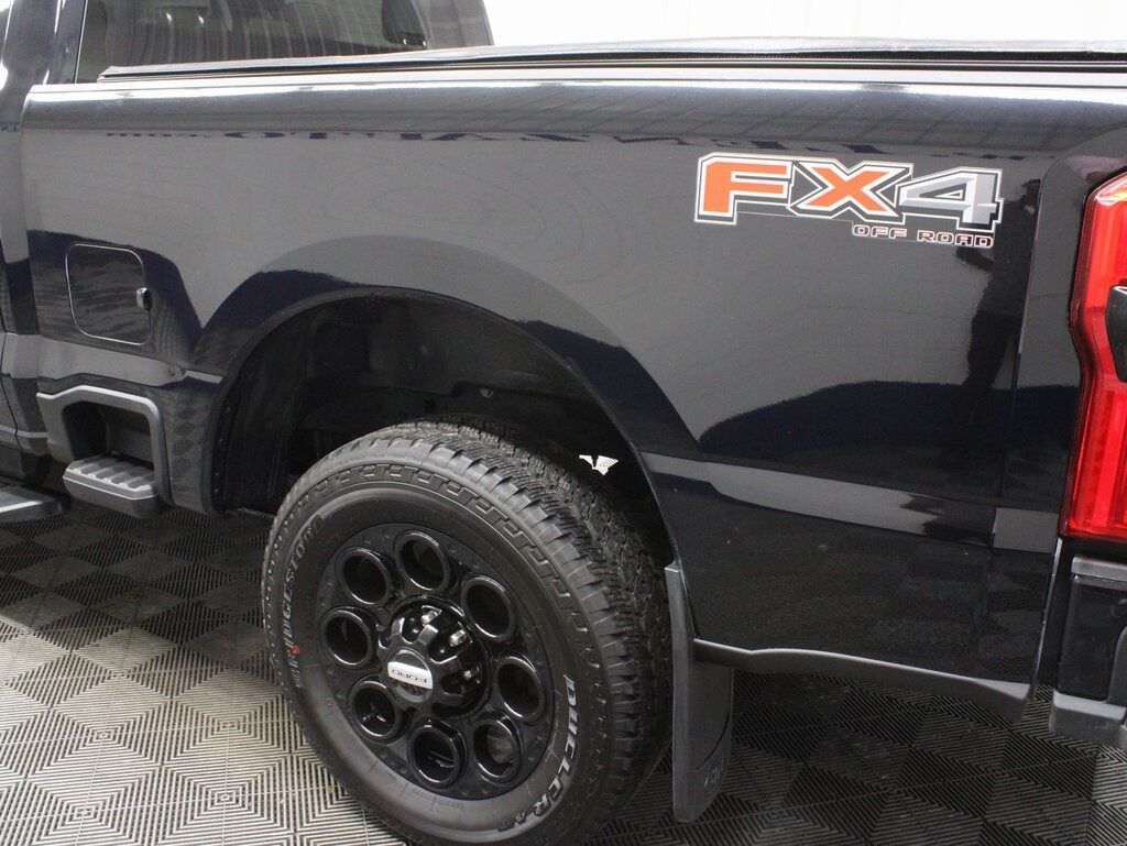 2023 Ford F-250 Super Duty 4x4 Crew Cab XLT Fond du Lac WI