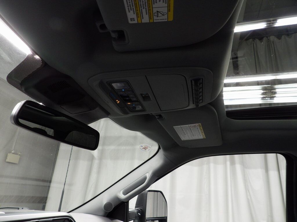 2023 Ford F-250 Super Duty 4x4 Crew Cab XLT Fond du Lac WI