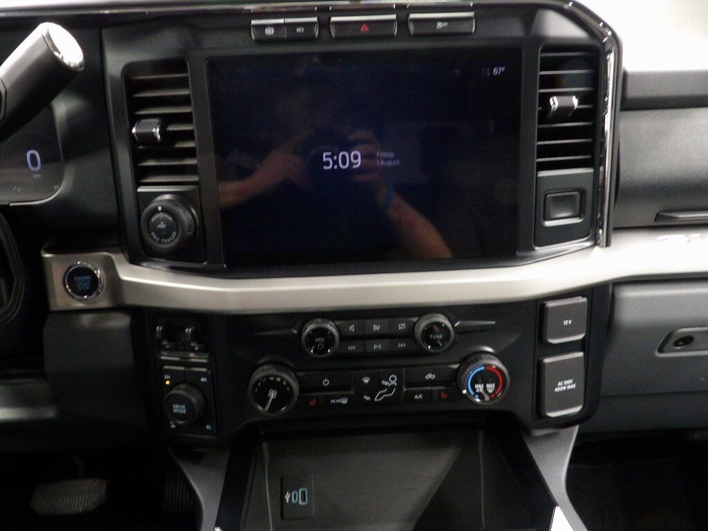 2023 Ford F-250 Super Duty 4x4 Crew Cab XLT Fond du Lac WI