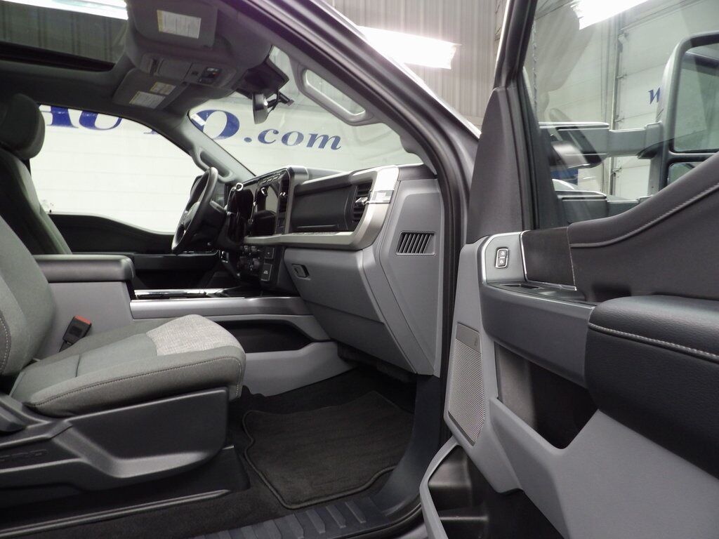 2023 Ford F-250 Super Duty 4x4 Crew Cab XLT Fond du Lac WI
