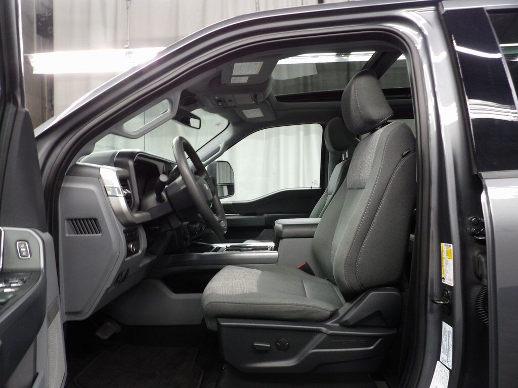 2023 Ford F-250 Super Duty 4x4 Crew Cab XLT Fond du Lac WI
