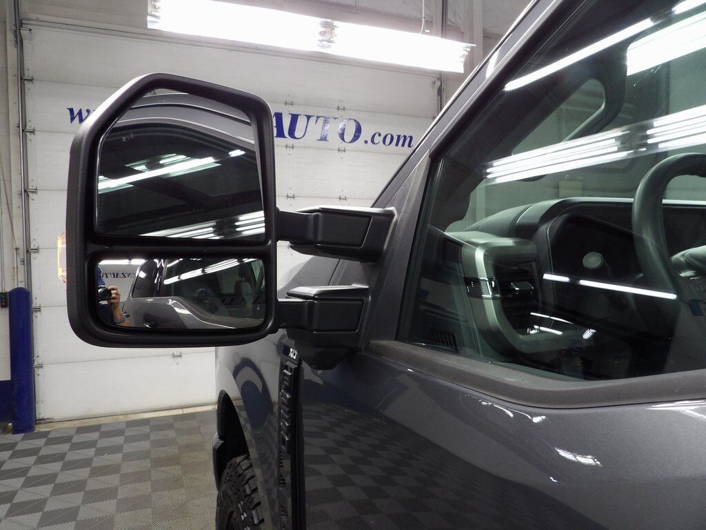 2023 Ford F-250 Super Duty 4x4 Crew Cab XLT Fond du Lac WI