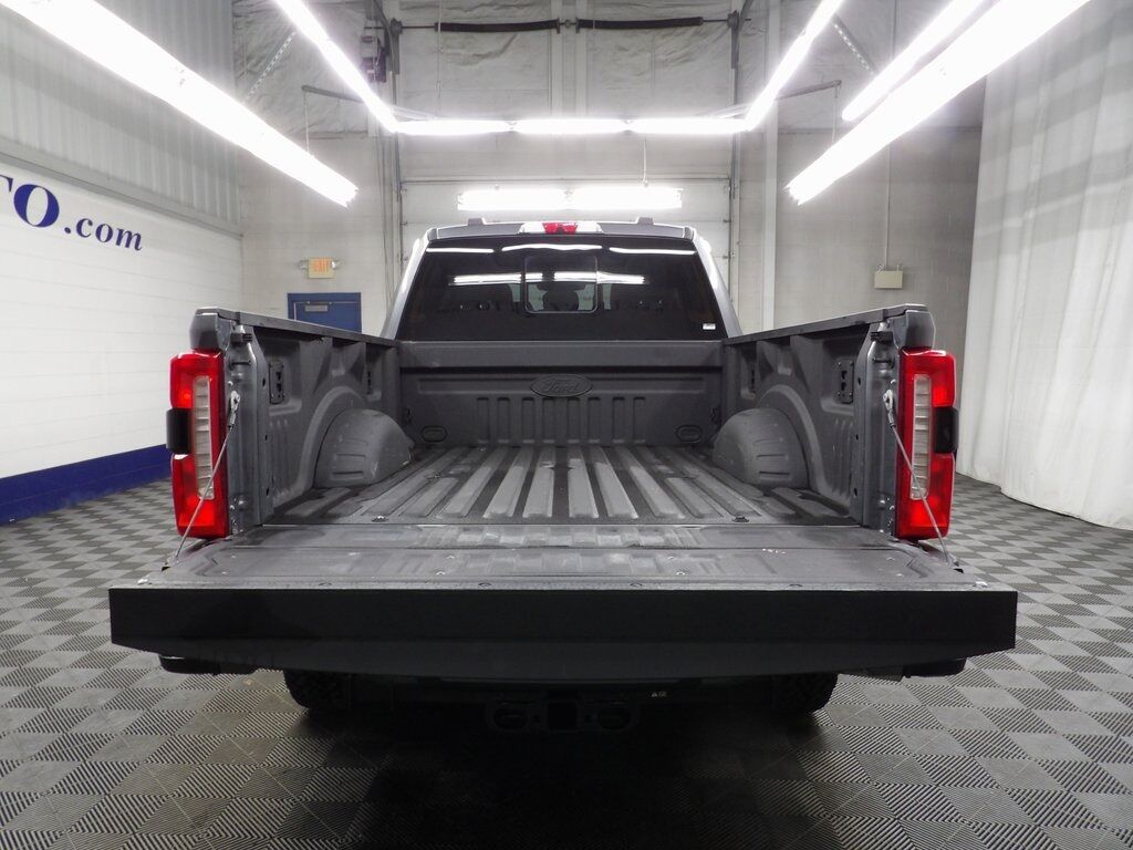 2023 Ford F-250 Super Duty 4x4 Crew Cab XLT Fond du Lac WI